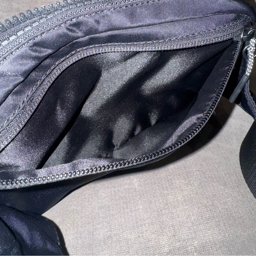 lululemon athletica - Everywhere Belt Bag Large 2L - Picture 4 of 7